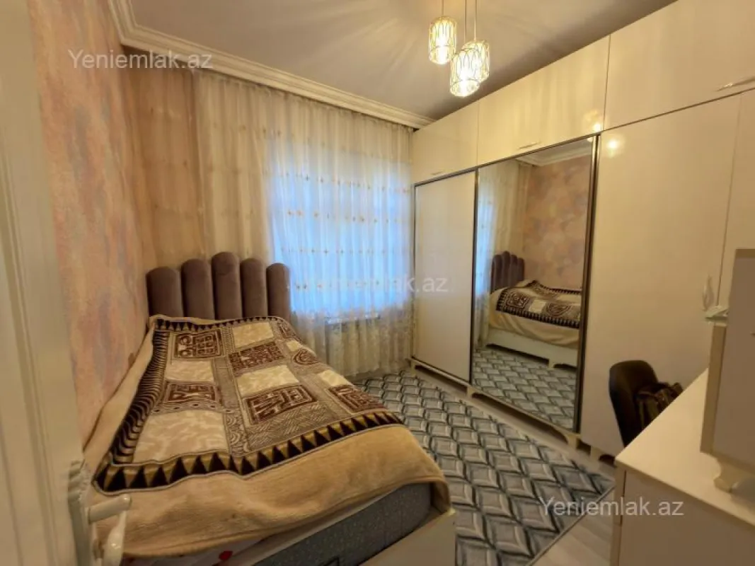 Satılır 3 otaqlı köhnə tikili 70 m²
