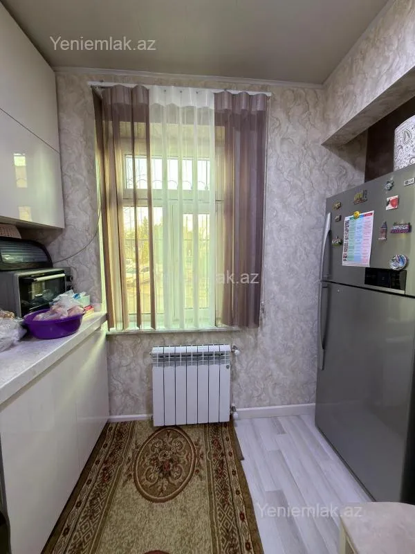 Satılır 3 otaqlı köhnə tikili 70 m²