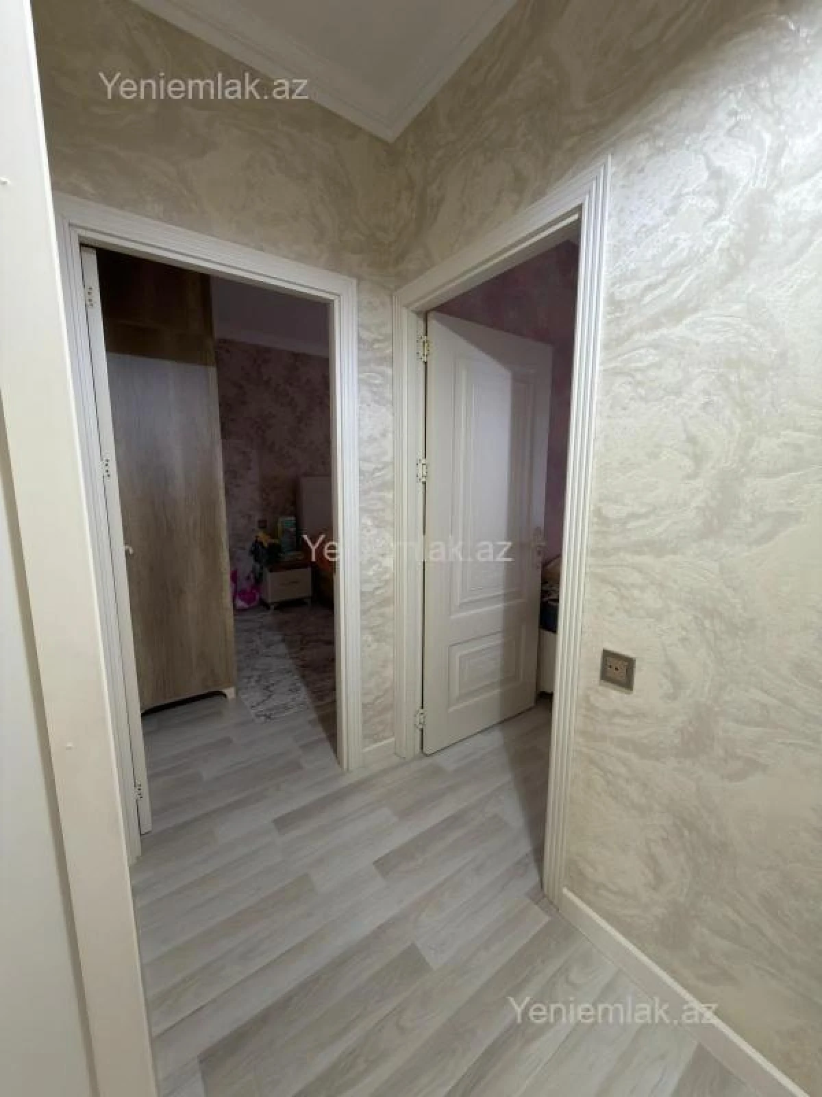 Satılır 3 otaqlı köhnə tikili 70 m²