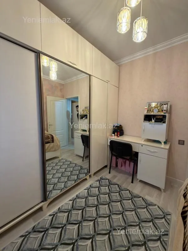 Satılır 3 otaqlı köhnə tikili 70 m²