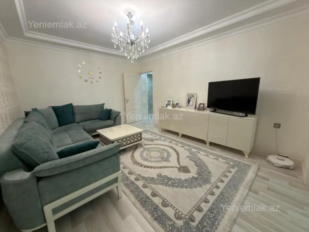 Satılır 3 otaqlı köhnə tikili 70 m²