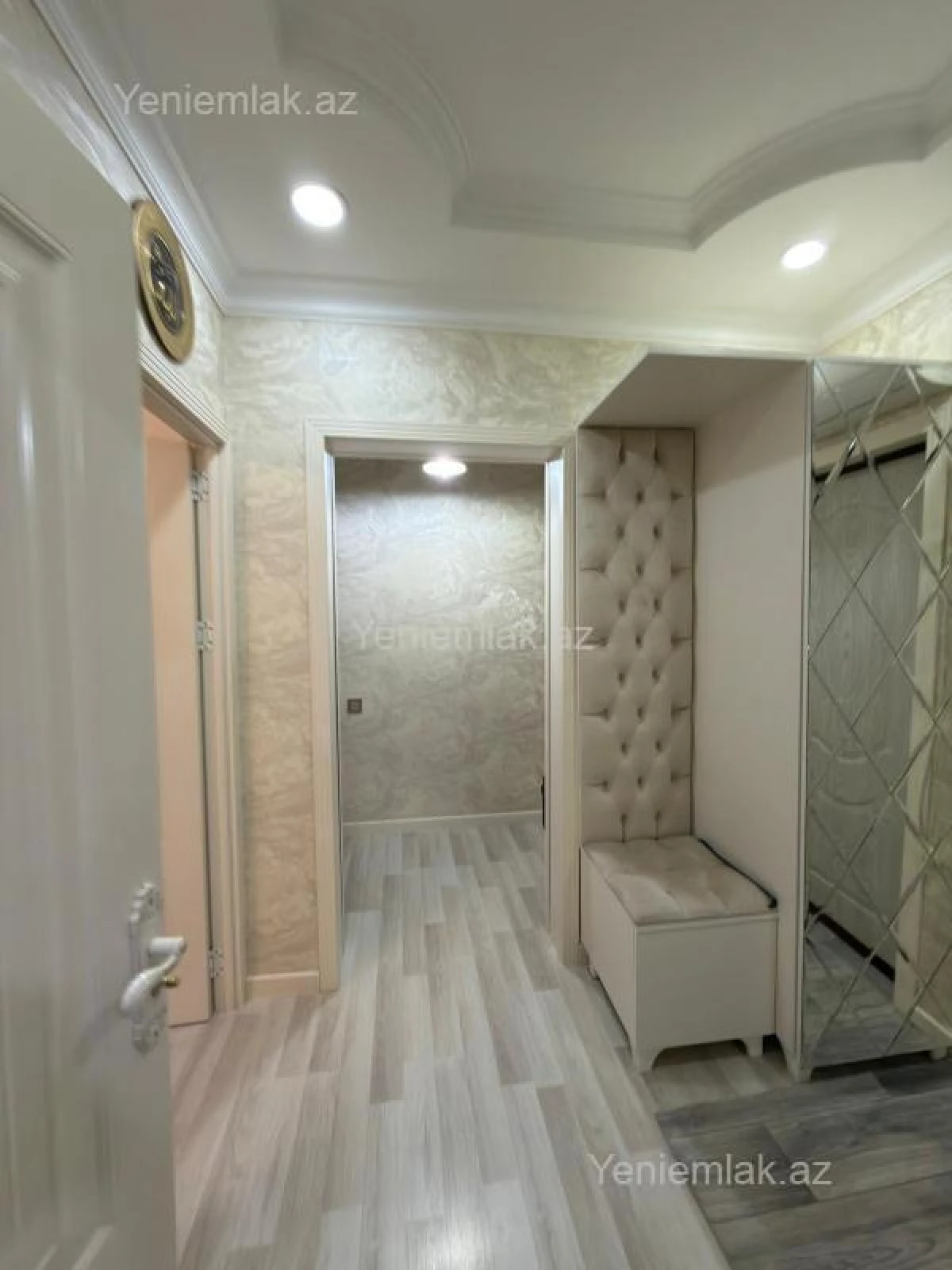 Satılır 3 otaqlı köhnə tikili 70 m²
