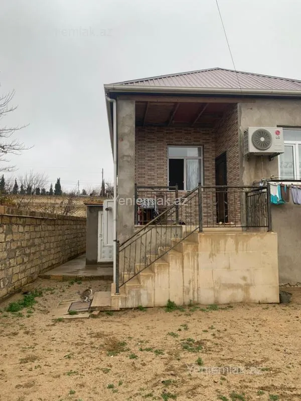 Satılır 3 otaqlı həyət evi 90 m²