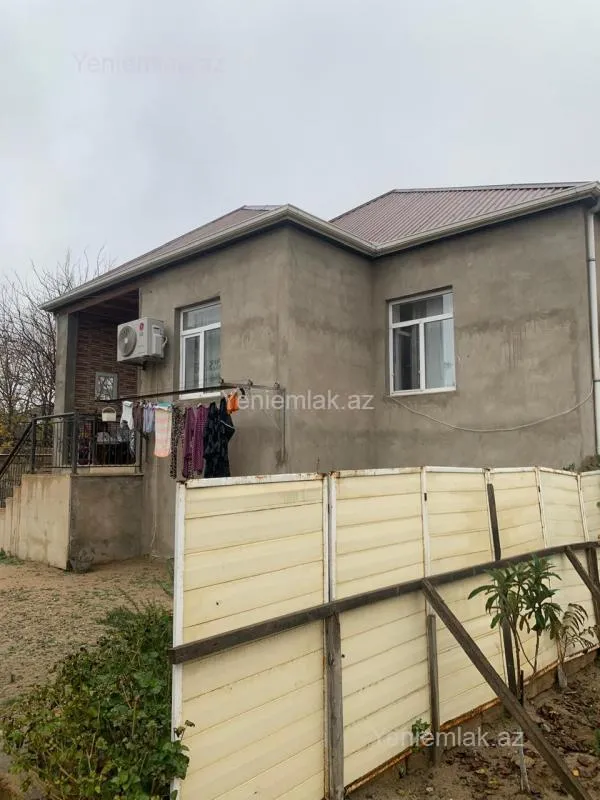 Satılır 3 otaqlı həyət evi 90 m²