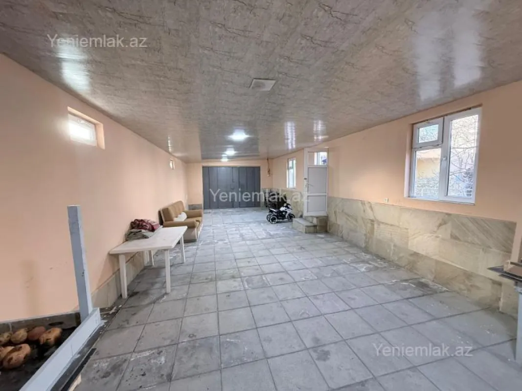 Satılır 6 otaqlı həyət evi 250 m²