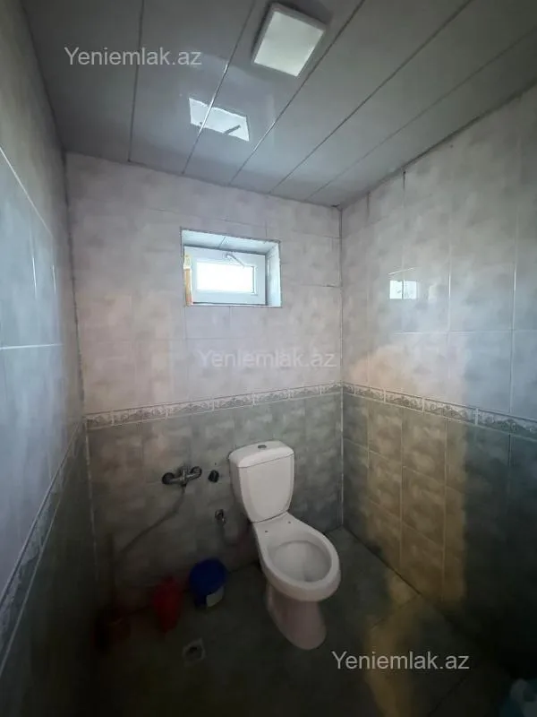 Satılır 6 otaqlı həyət evi 250 m²