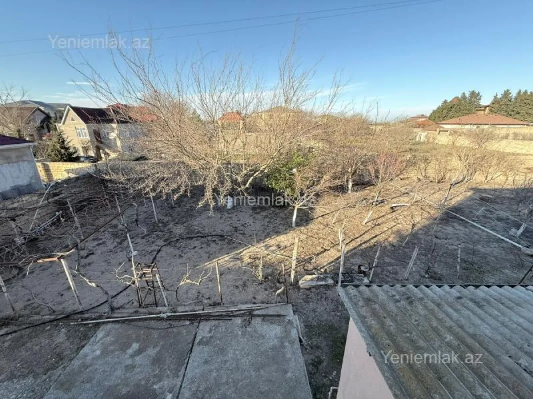 Satılır 6 otaqlı həyət evi 250 m²