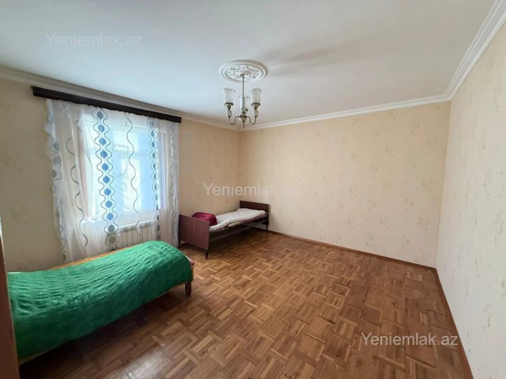 Satılır 6 otaqlı həyət evi 250 m²