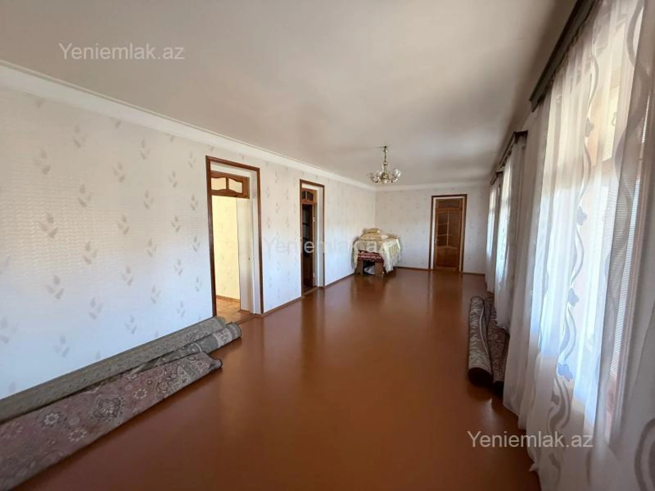 Satılır 6 otaqlı həyət evi 250 m²