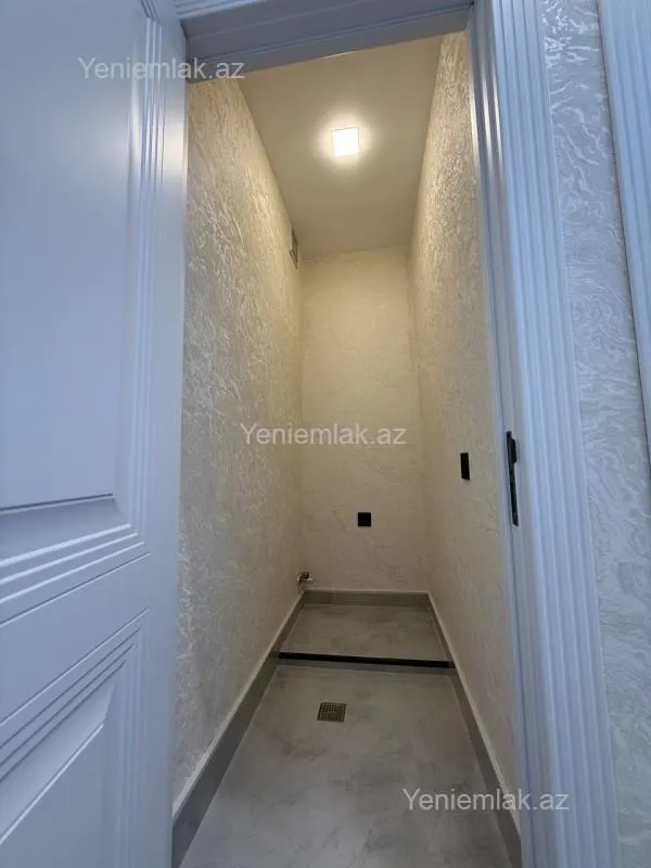 Satılır 3 otaqlı köhnə tikili 70 m²