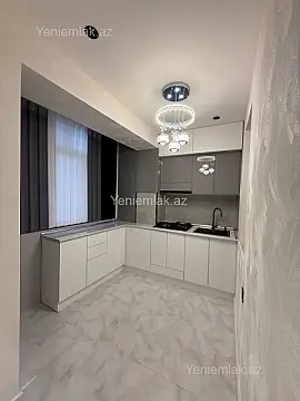 Satılır 3 otaqlı köhnə tikili 70 m²