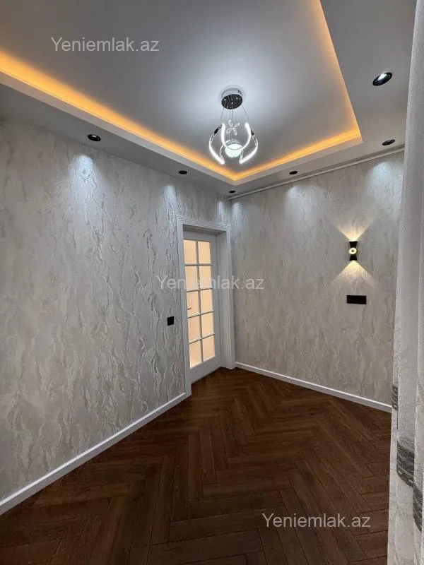 Satılır 3 otaqlı köhnə tikili 70 m²