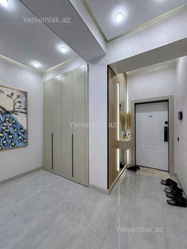 Satılır 2 otaqlı yeni tikili 78 m²