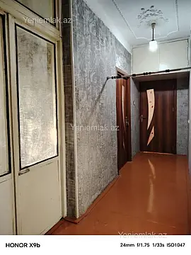 Satılır 4 otaqlı köhnə tikili 90 m²
