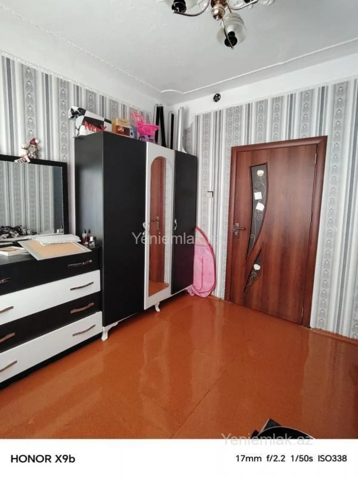 Satılır 4 otaqlı köhnə tikili 90 m²