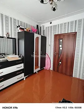 Satılır 4 otaqlı köhnə tikili 90 m²