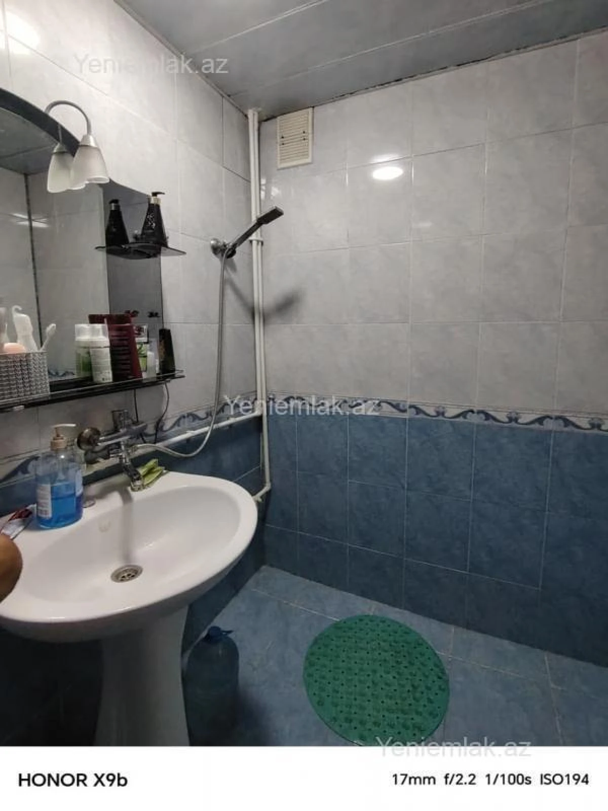 Satılır 4 otaqlı köhnə tikili 90 m²