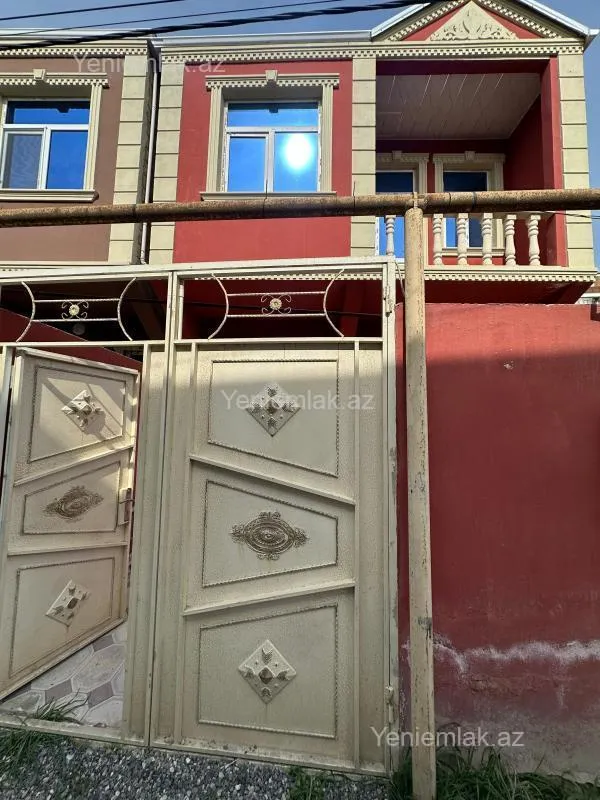 Satılır 4 otaqlı həyət evi 140 m²