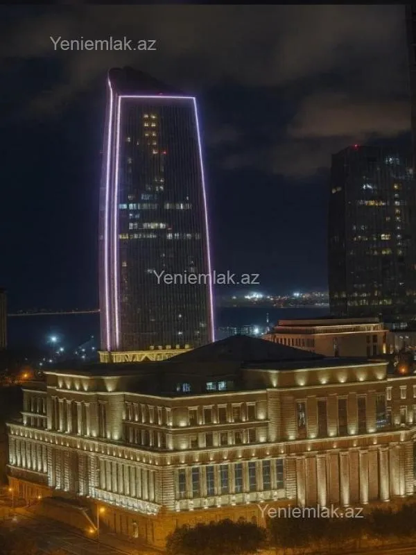 Satılır 4 otaqlı yeni tikili 190 m²