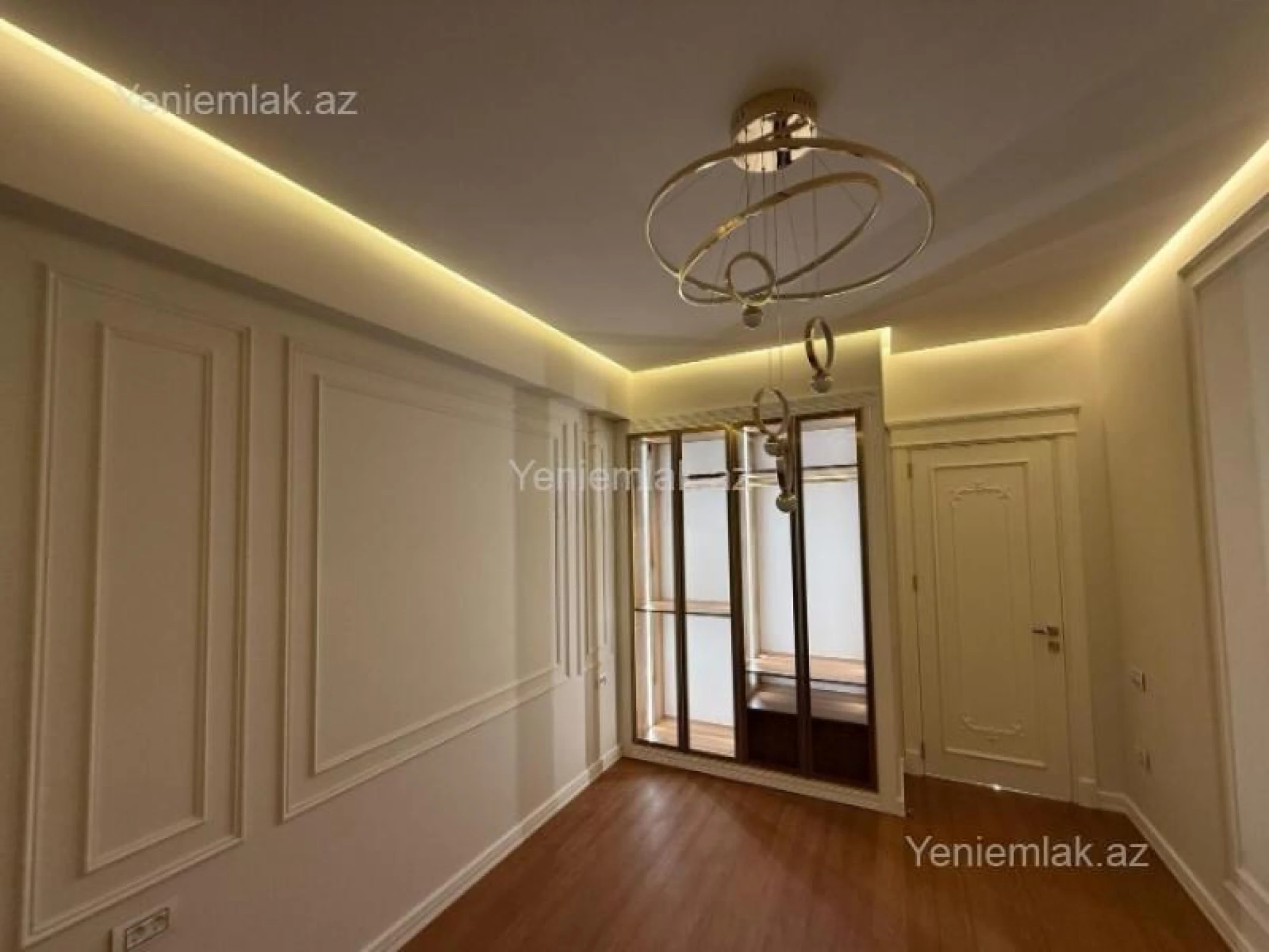 Satılır 4 otaqlı yeni tikili 190 m²