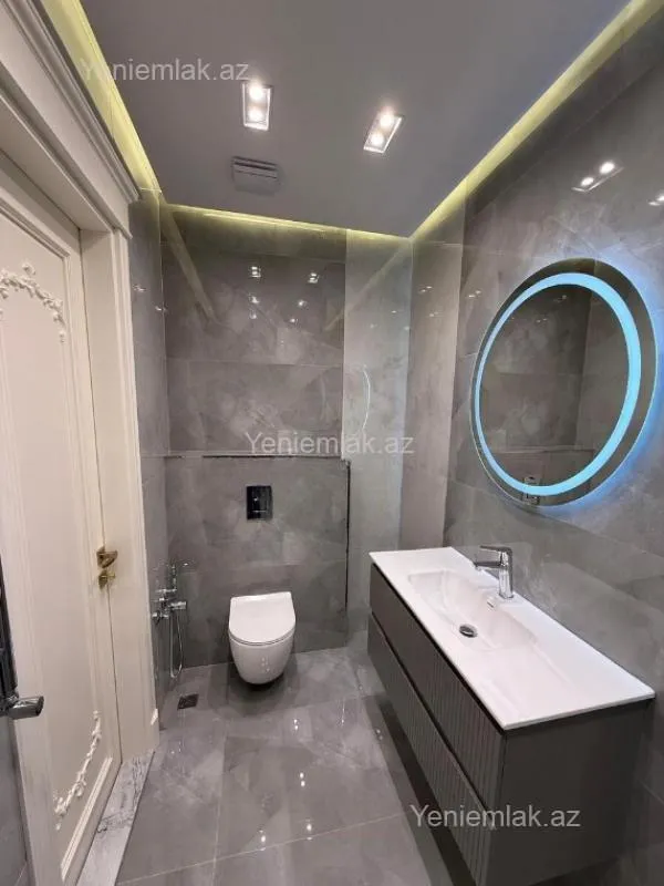 Satılır 4 otaqlı yeni tikili 190 m²