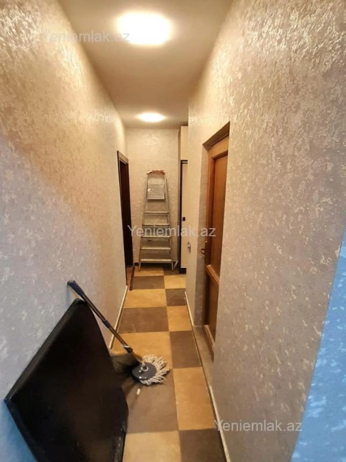 Satılır 3 otaqlı köhnə tikili 70 m²