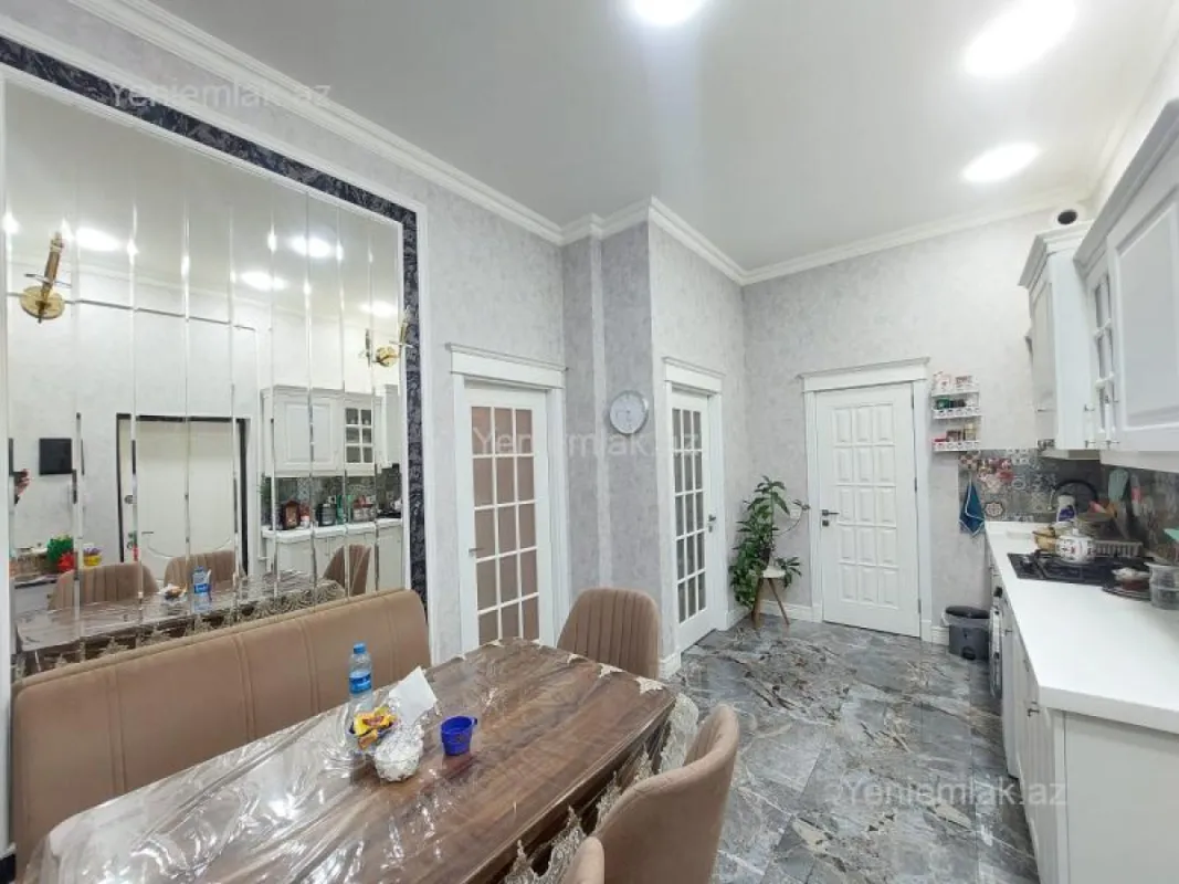 Satılır 3 otaqlı yeni tikili 117 m²