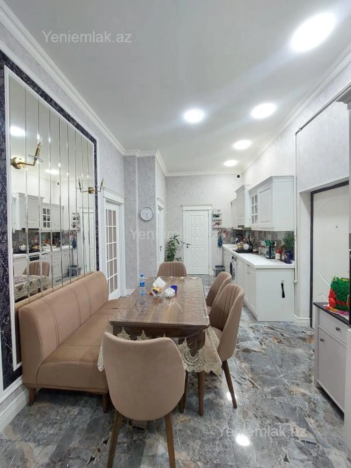 Satılır 3 otaqlı yeni tikili 117 m²