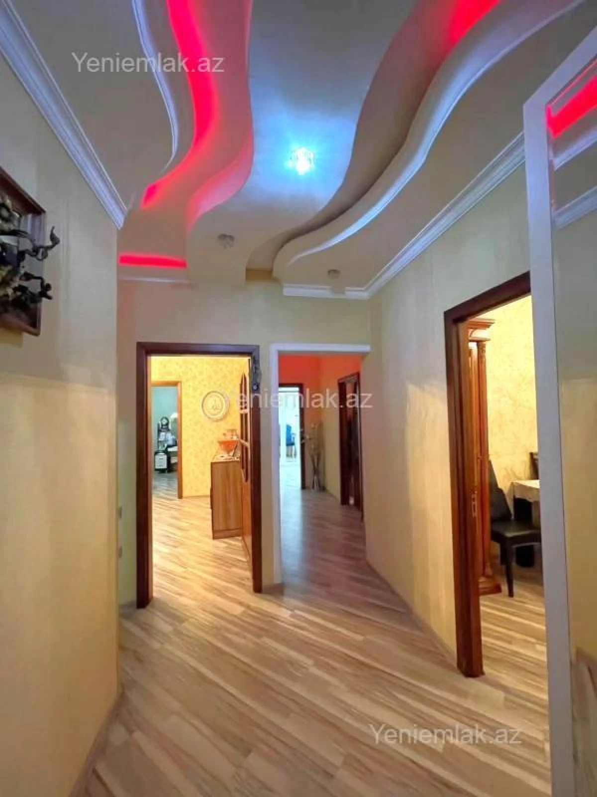 Satılır 5 otaqlı köhnə tikili 120 m²