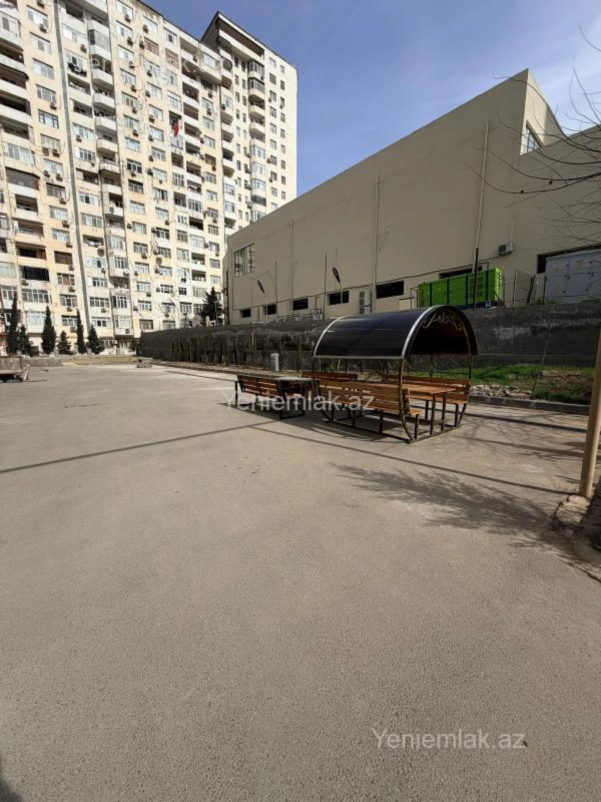 Satılır 2 otaqlı yeni tikili 80.4 m²