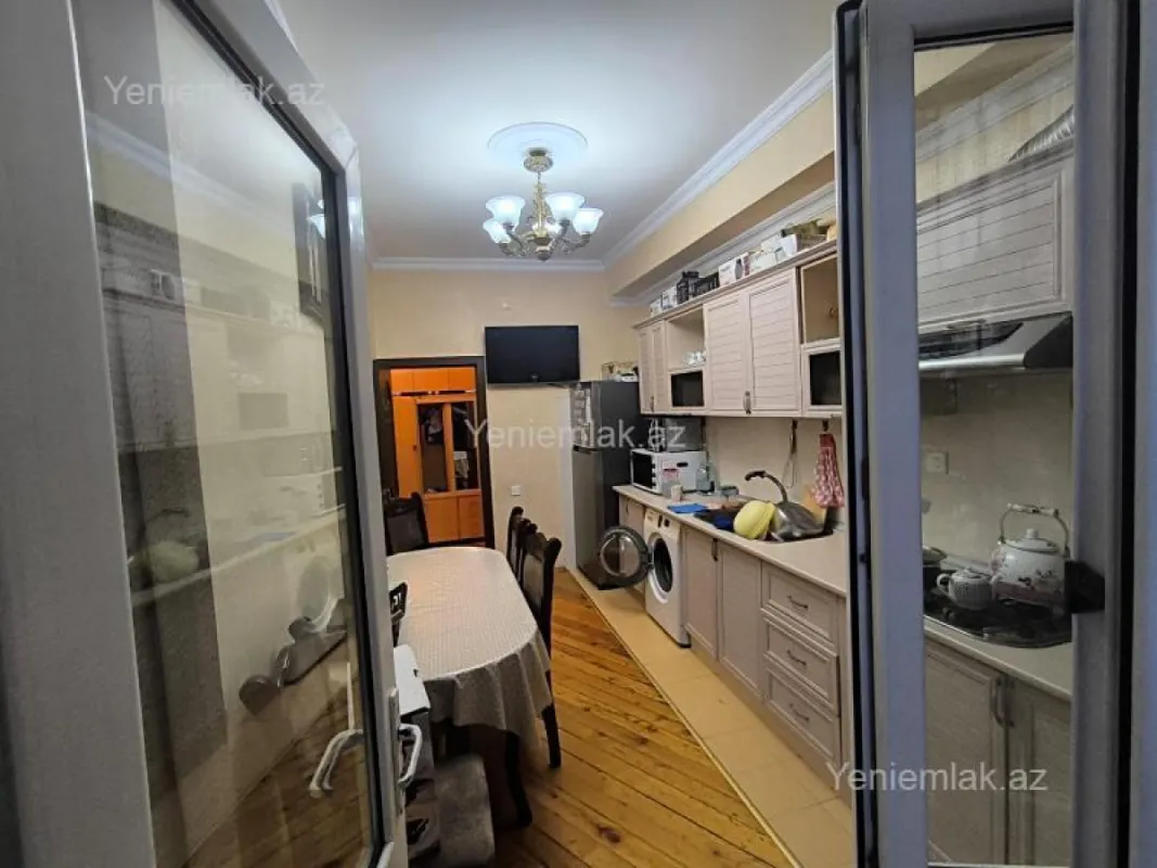 Satılır 3 otaqlı yeni tikili 100 m²