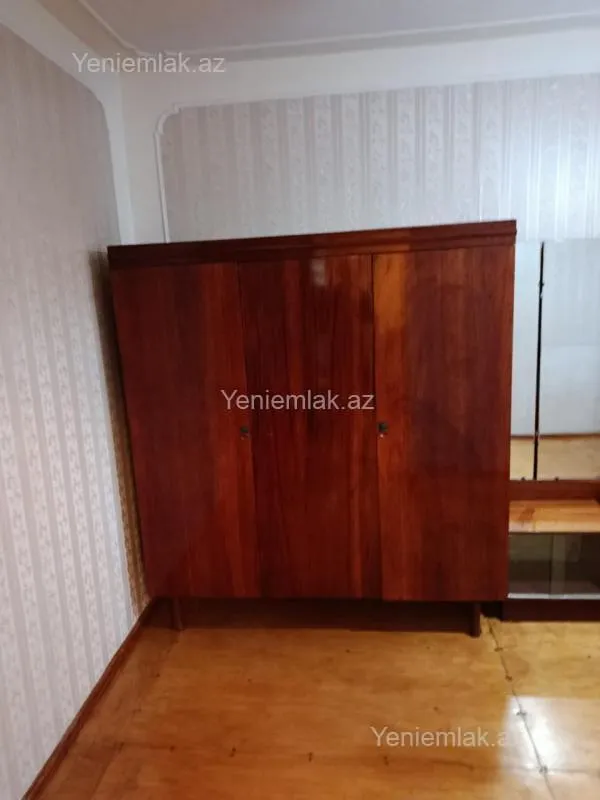 Satılır 4 otaqlı köhnə tikili 98 m²