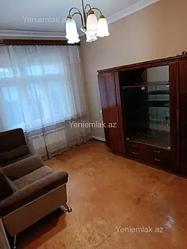 Satılır 4 otaqlı köhnə tikili 98 m²