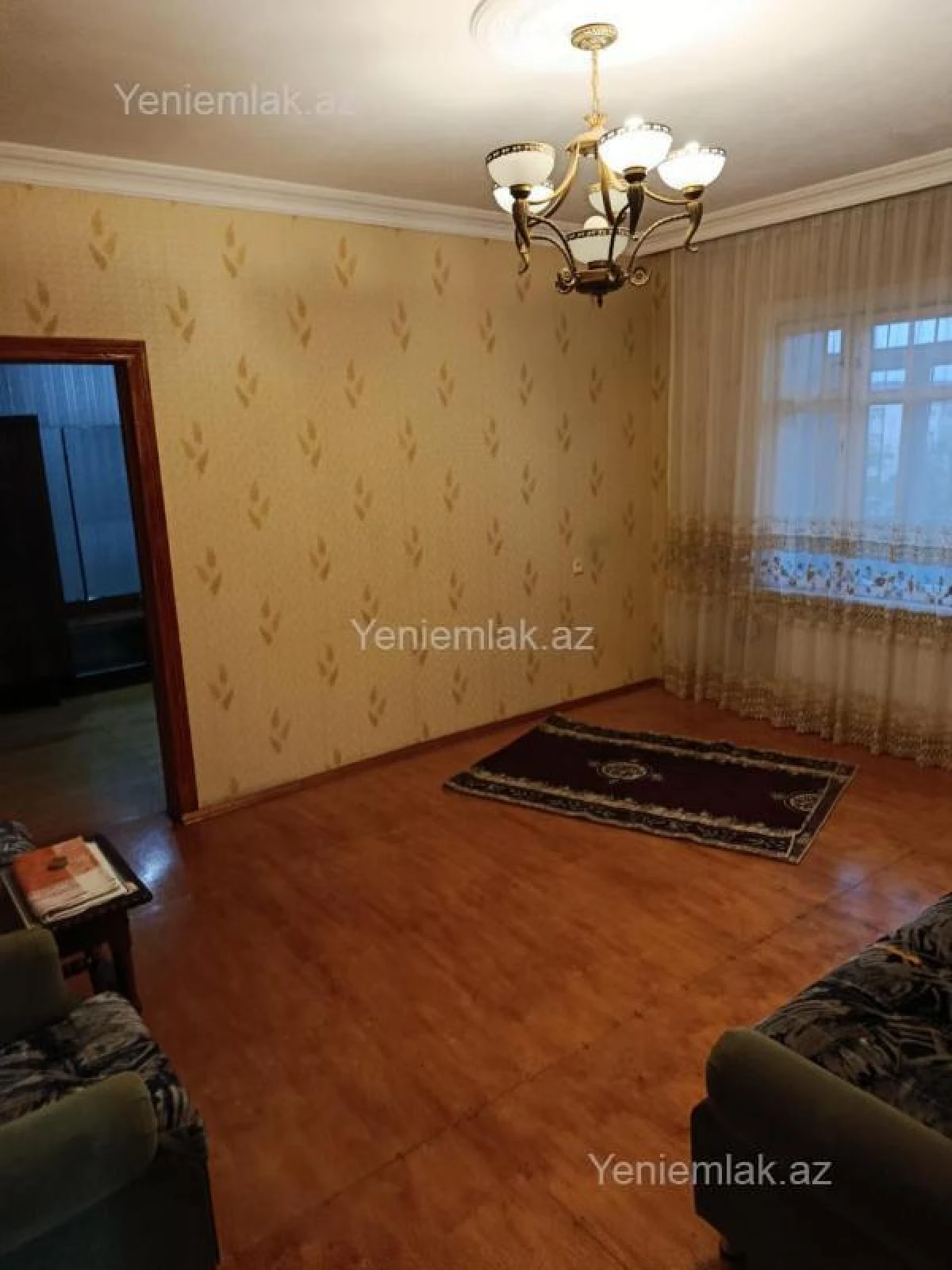 Satılır 4 otaqlı köhnə tikili 98 m²