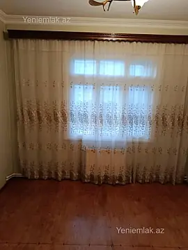 Satılır 4 otaqlı köhnə tikili 98 m²