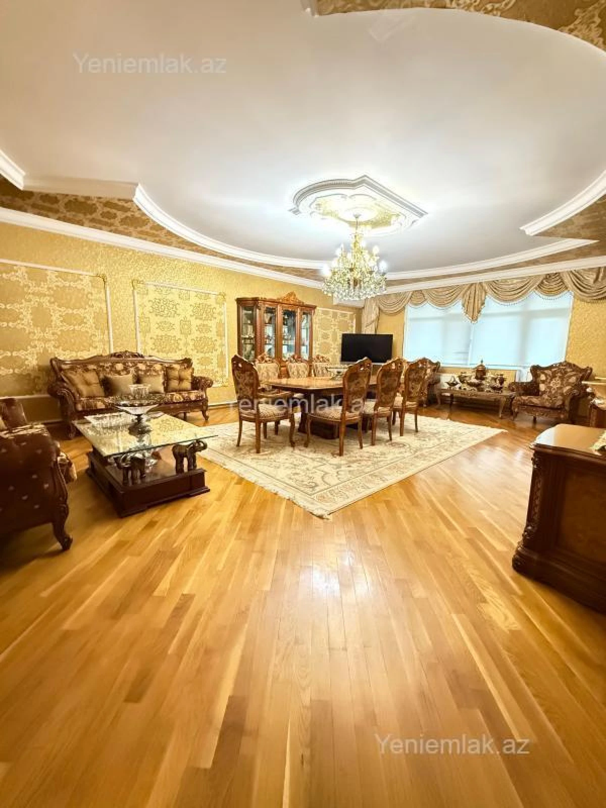 Satılır 4 otaqlı yeni tikili 250 m²