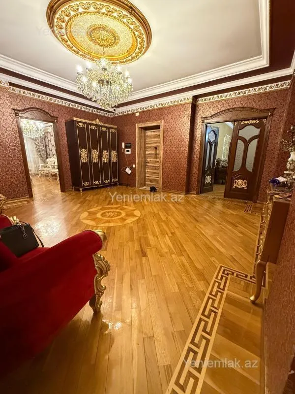 Satılır 4 otaqlı yeni tikili 250 m²