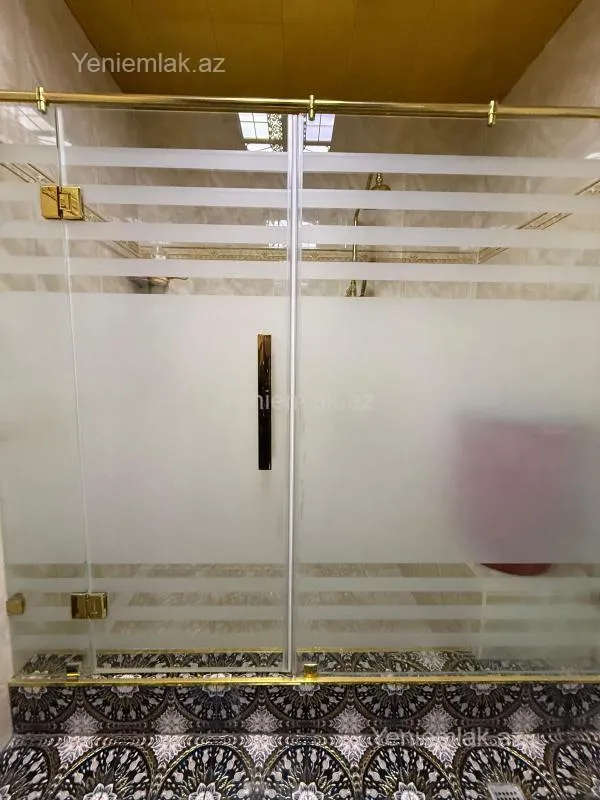 Satılır 4 otaqlı yeni tikili 250 m²