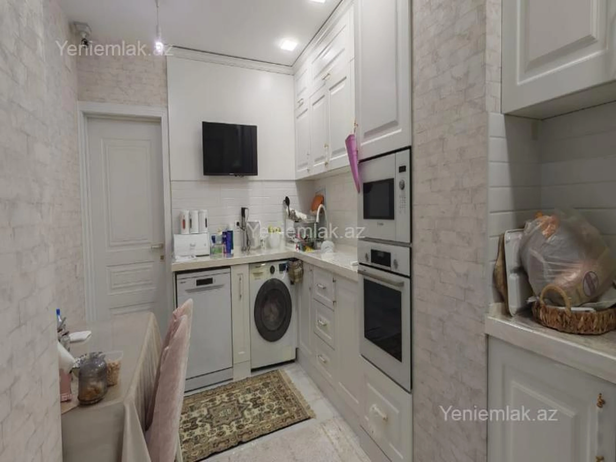 Satılır 4 otaqlı köhnə tikili 100 m²