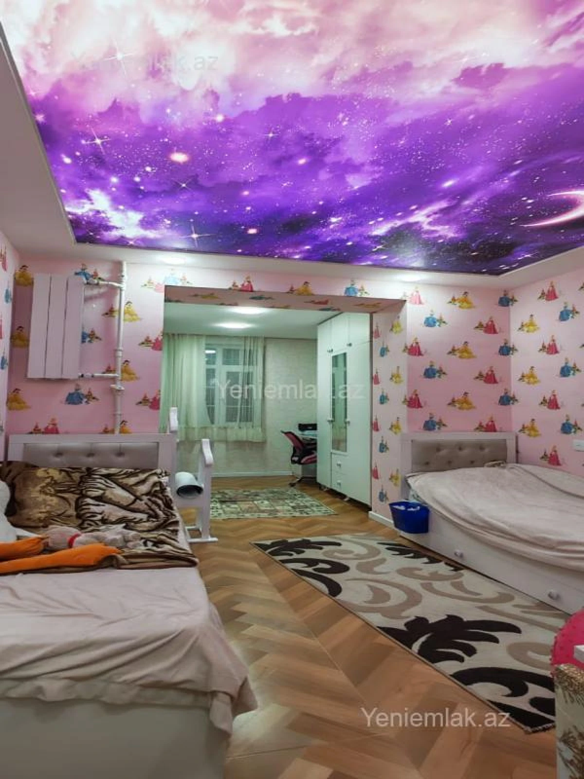 Satılır 4 otaqlı köhnə tikili 100 m²