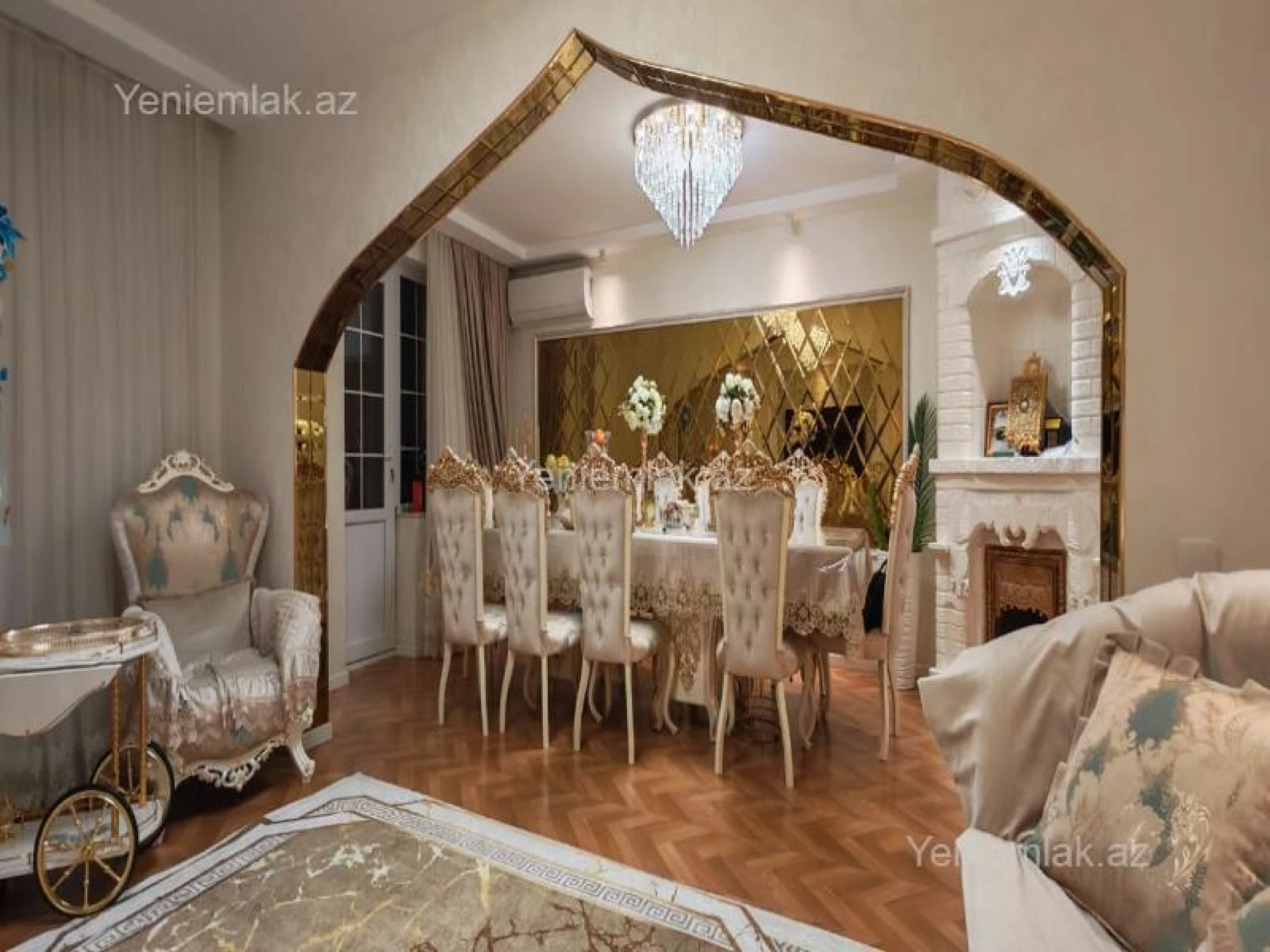 Satılır 4 otaqlı köhnə tikili 100 m²