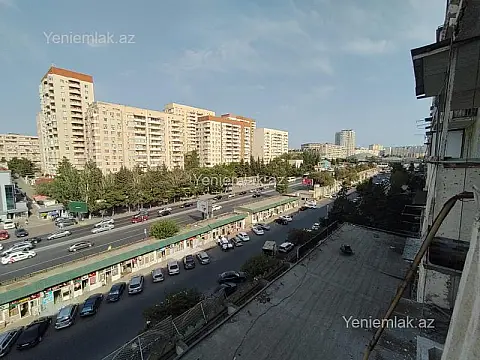 Satılır 4 otaqlı köhnə tikili 100 m²