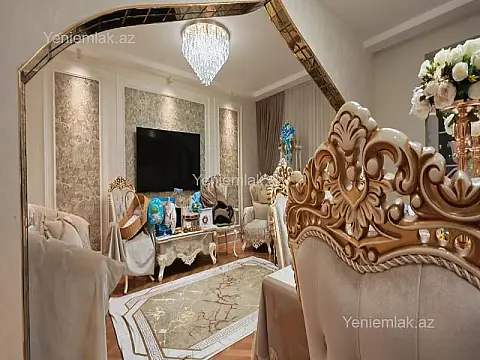 Satılır 4 otaqlı köhnə tikili 100 m²