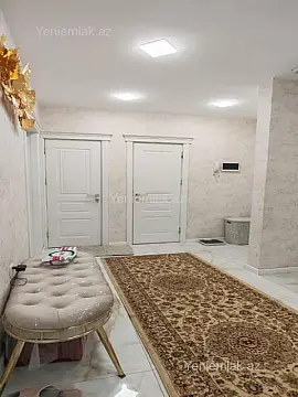 Satılır 4 otaqlı köhnə tikili 100 m²