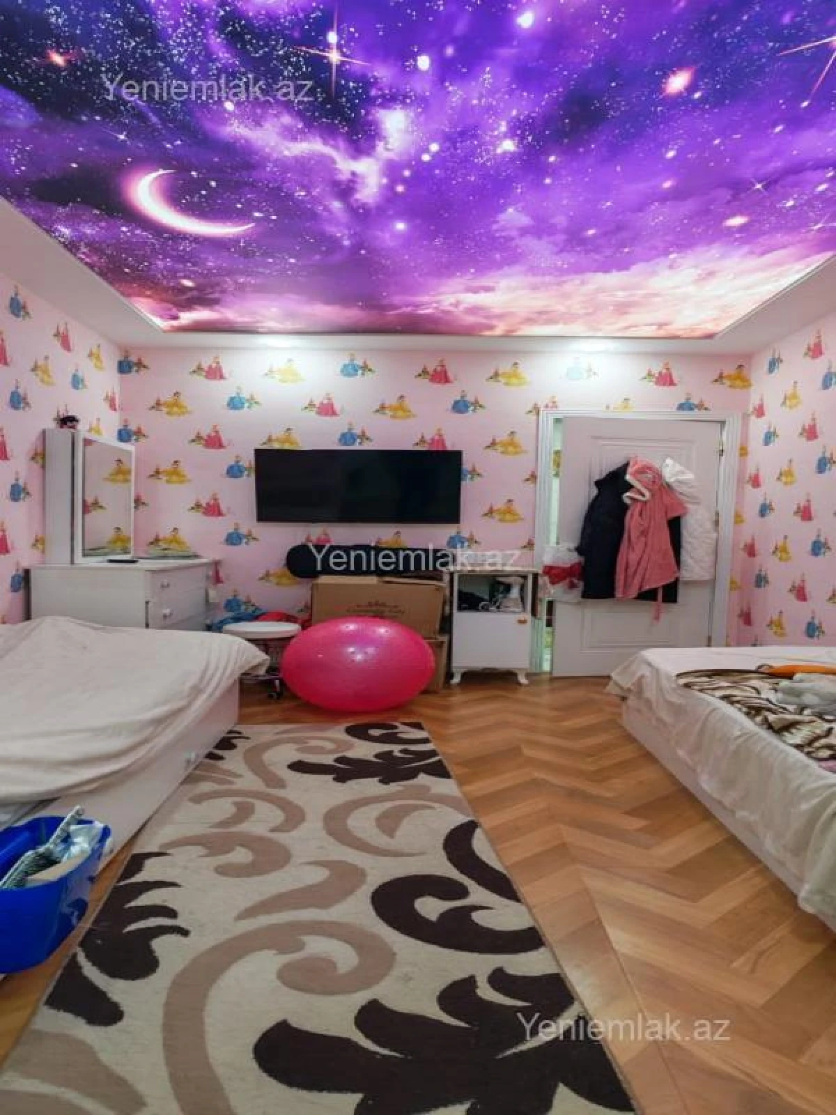 Satılır 4 otaqlı köhnə tikili 100 m²