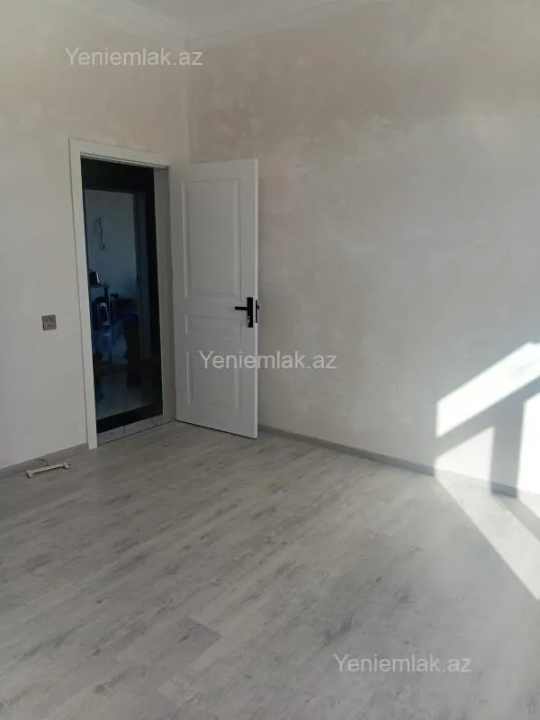 Satılır 4 otaqlı həyət evi 100 m²
