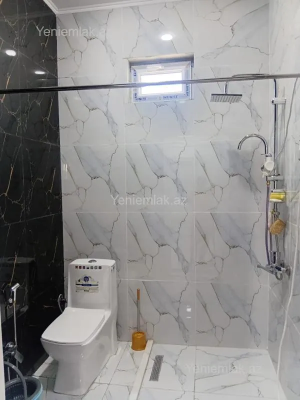 Satılır 4 otaqlı həyət evi 100 m²