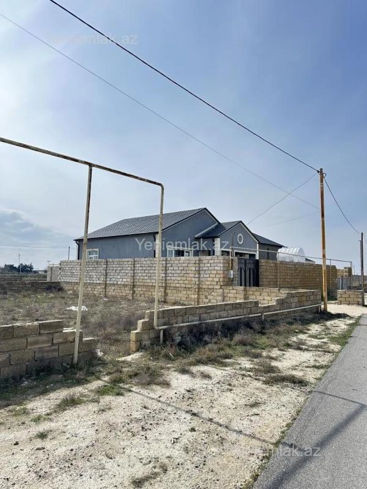 Satılır 4 otaqlı həyət evi 100 m²