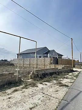 Satılır 4 otaqlı həyət evi 100 m²