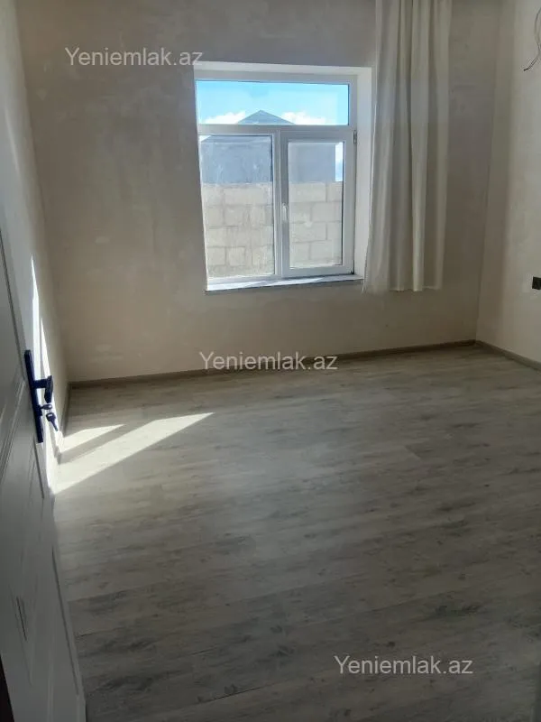 Satılır 4 otaqlı həyət evi 100 m²